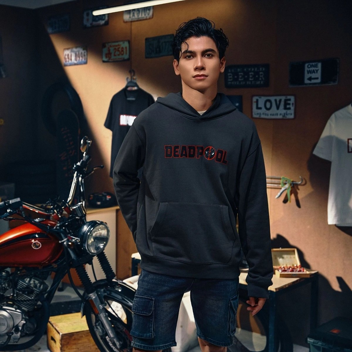 Áo Hoodie Marvel